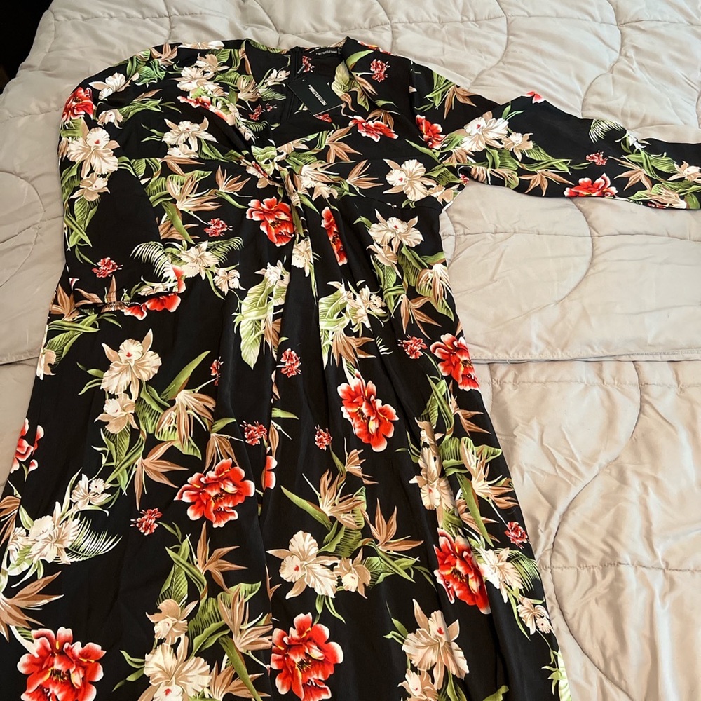 Brand new size 20 dress from pretty little thing. Too late to take back, tags!